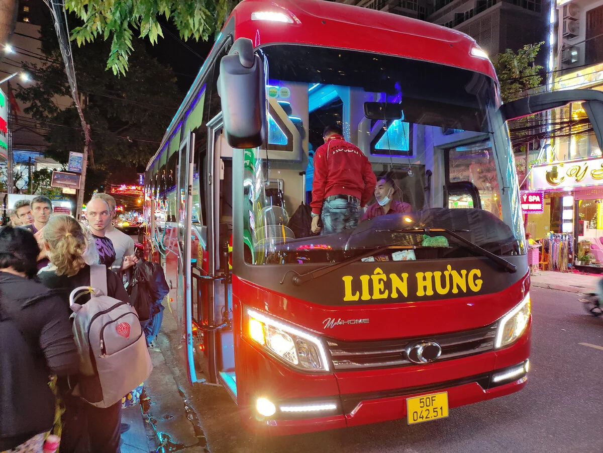 Визаран из Нячанга в Лаос — удобное продление визы на 45 дней