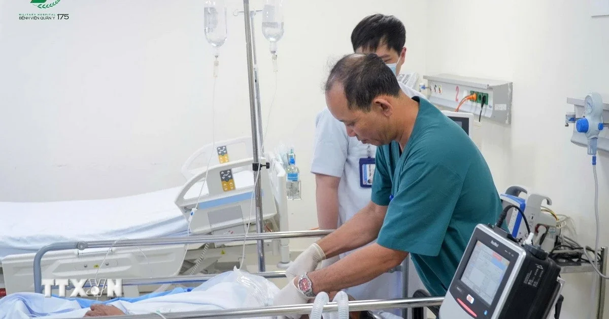 Дананг: Своевременная неотложная помощь моряку, перенесшему инсульт в море