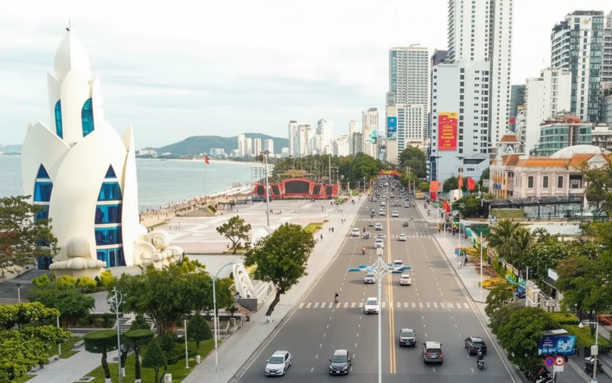 Пилотное исследование двухэтажного открытого автобусного маршрута, действующего в Нячанге